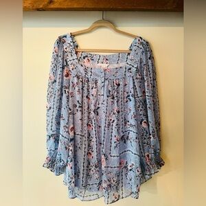 LC Lauren Conrad Blue Floral Peasant Blouse